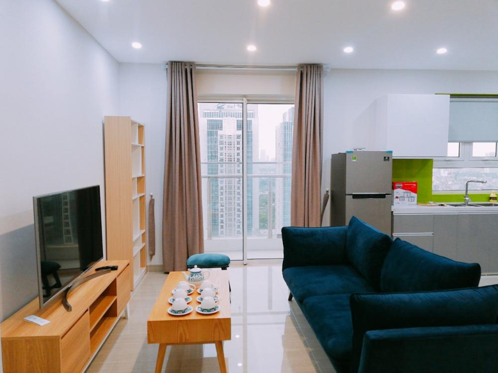 Chính chủ cho thuê 2 ngủ đủ nội thất view sân golf chung cư Ciputra