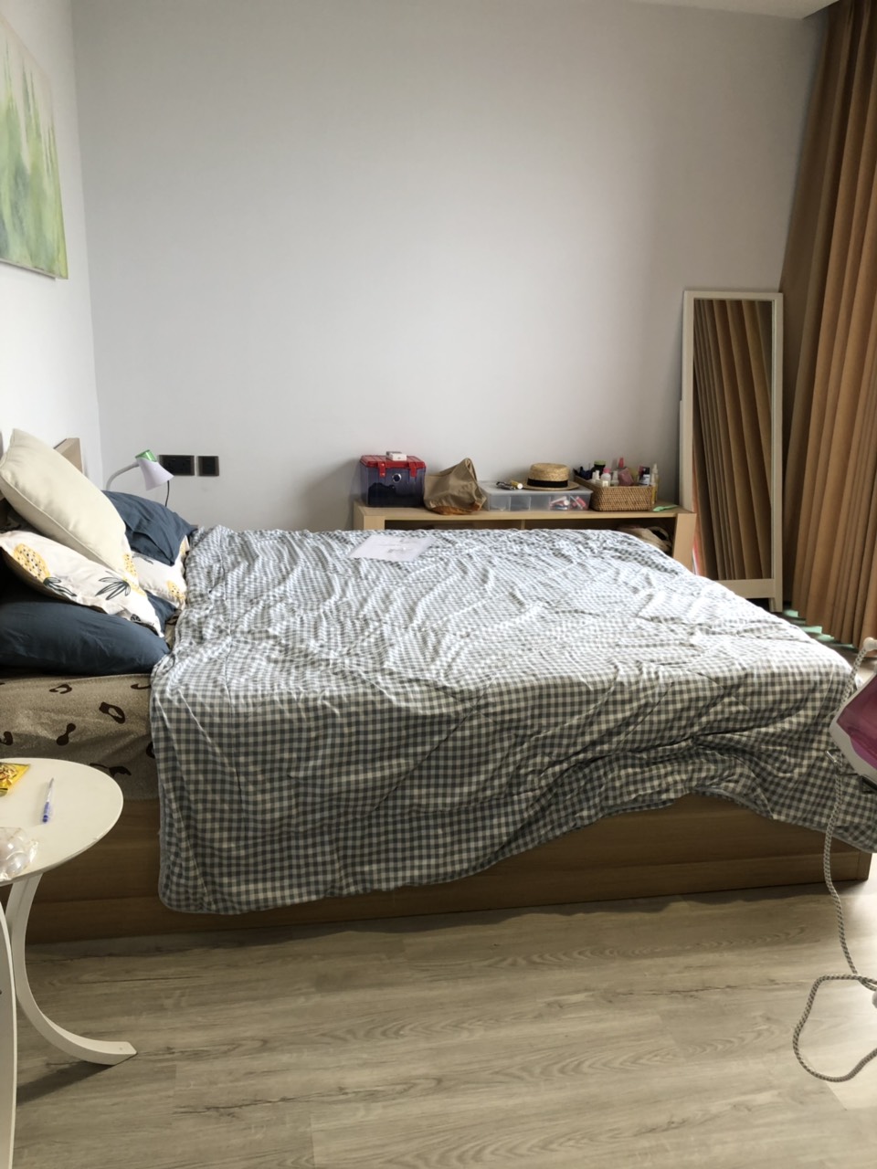 Cần cho thuê gấp căn hộ ở chung cư One 18 , DT 95m2, 3N, 15tr