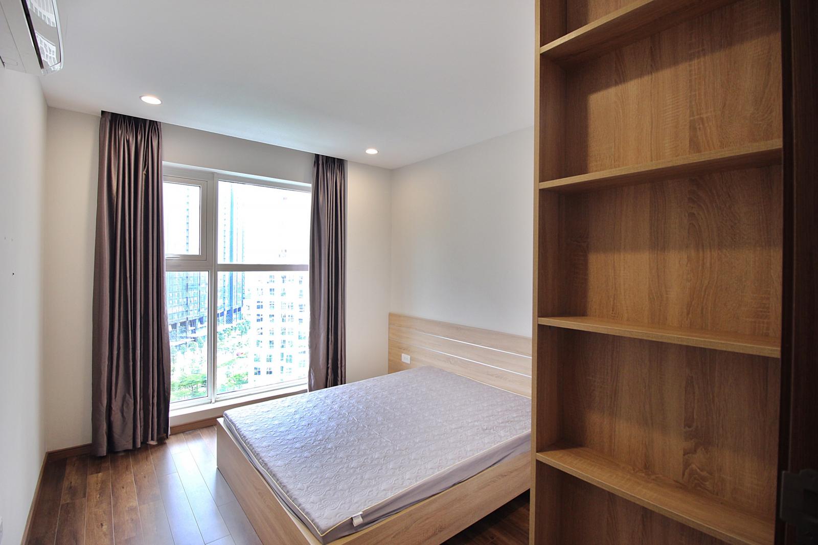 Cho thuê căn hộ chung cư Scitech Tower 304 Hồ Tùng Mậu, sàn gỗ 4 ngủ, 9 triệu/tháng