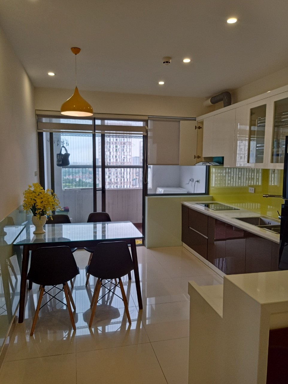Cho thuê căn hộ 2 phòng ngủ, đủ đồ chung cư N04B khu Ngoại Giao Đoàn Tây Hồ Tây, giá 11 triệu/ tháng