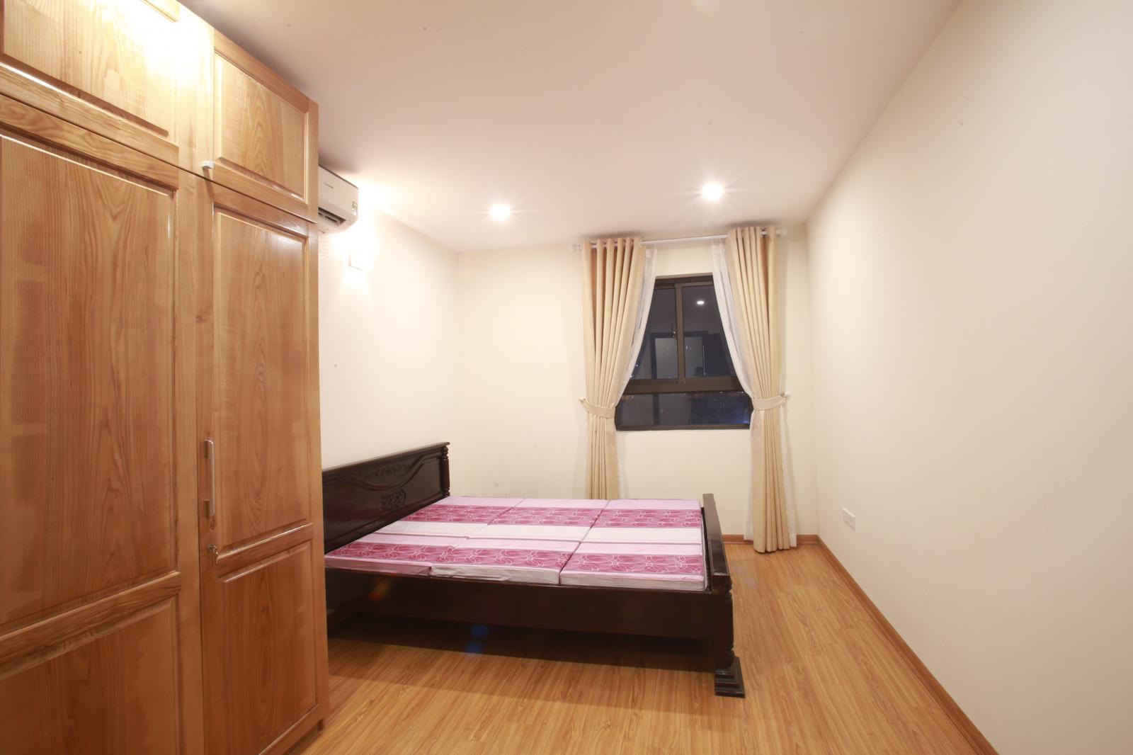 Cho thuê căn hộ Lạc Hồng Westlake phú thượng , Tây Hồ 85m 2PN full đồ 10tr ngay chân cầu Nhật Tân