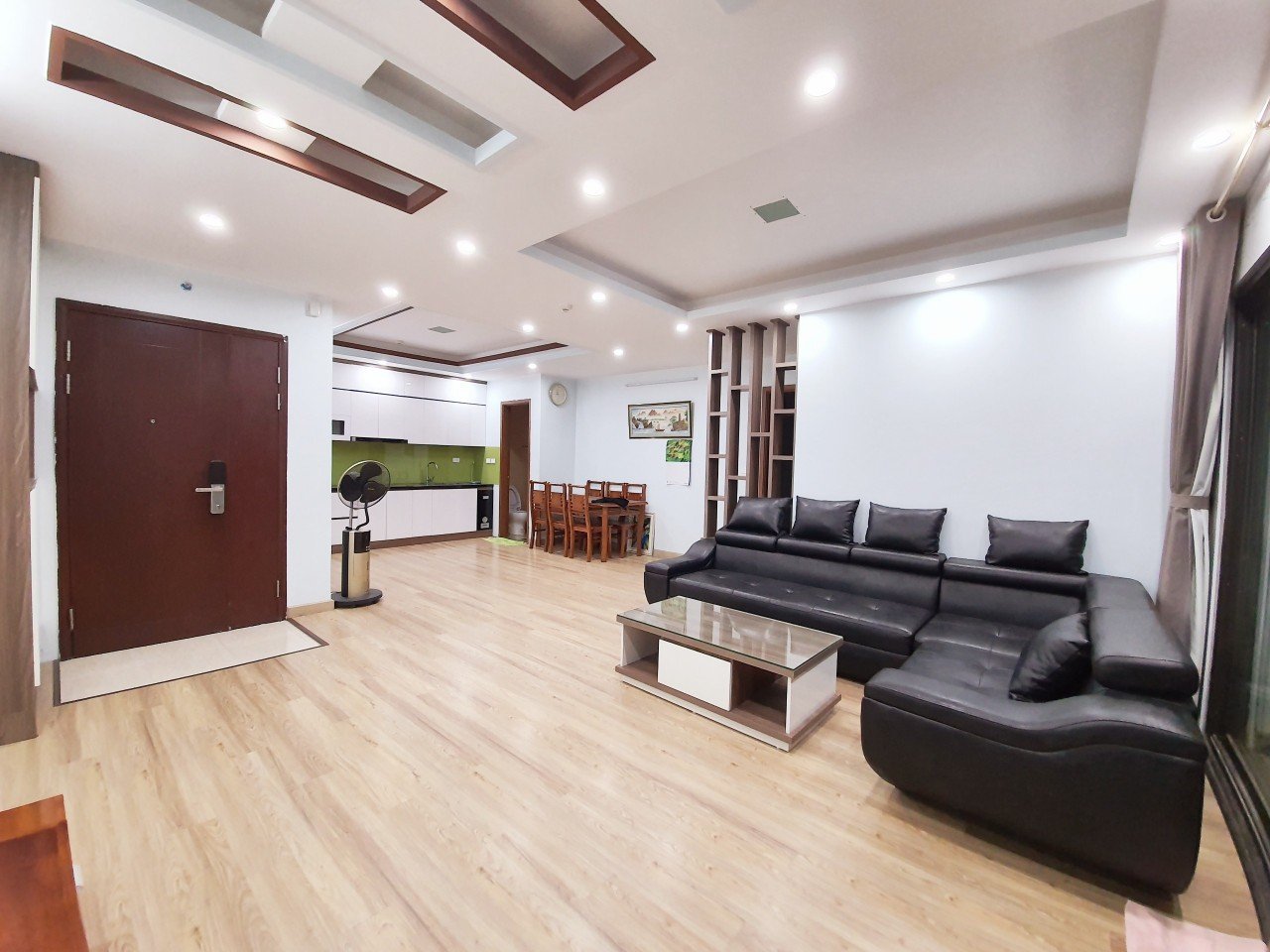 Cho thuê căn hộ cao cấp AZ Lâm Viên, Nguyễn Phong Sắc, HN, DT 95m2, 2PN đầy đủ nội thất 11tr/th