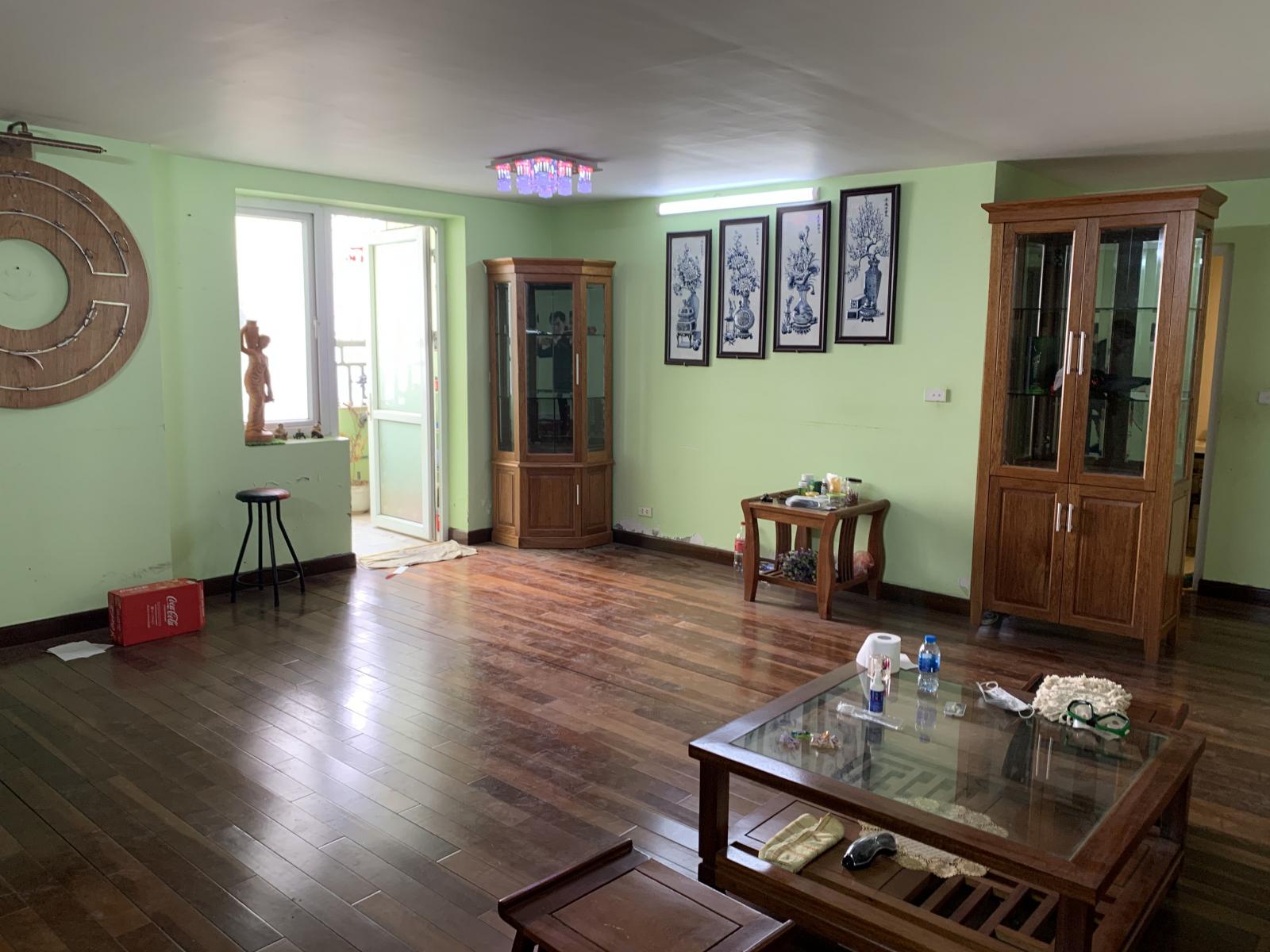 Cho thuê chung cư 3 ngủ full đồ giá 10 triệu KĐT Văn Quán, HĐ