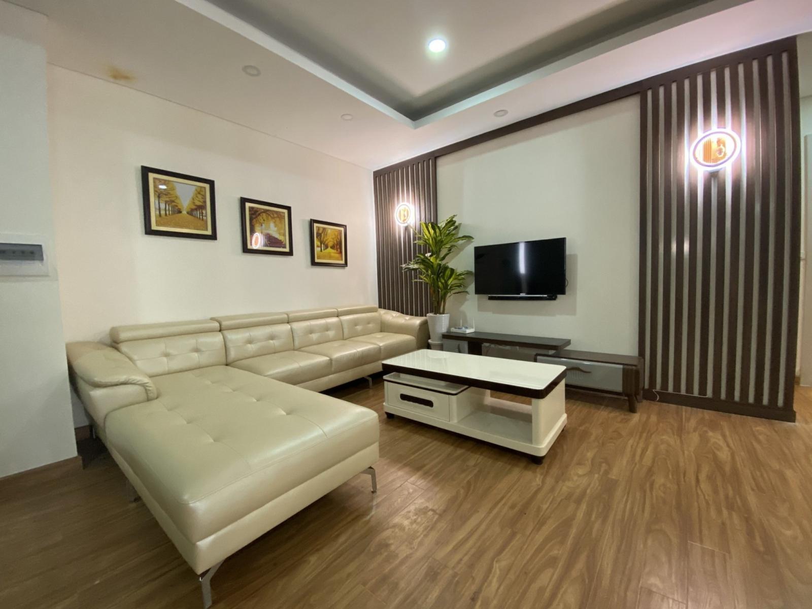 Cần cho thuê gấp căn 3PN, DT 122m2 khu Ngoại Giao Đoàn đầy đủ nội thất cao cấp