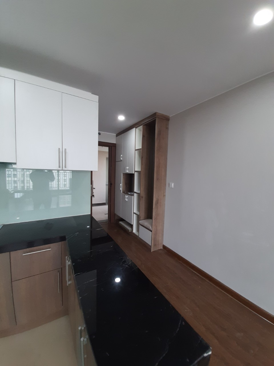 Cho thuê căn hộ chung cư Tây Hồ River View đường Thượng Thụy 92m2, 3PN có nội thất 11 triệu/tháng