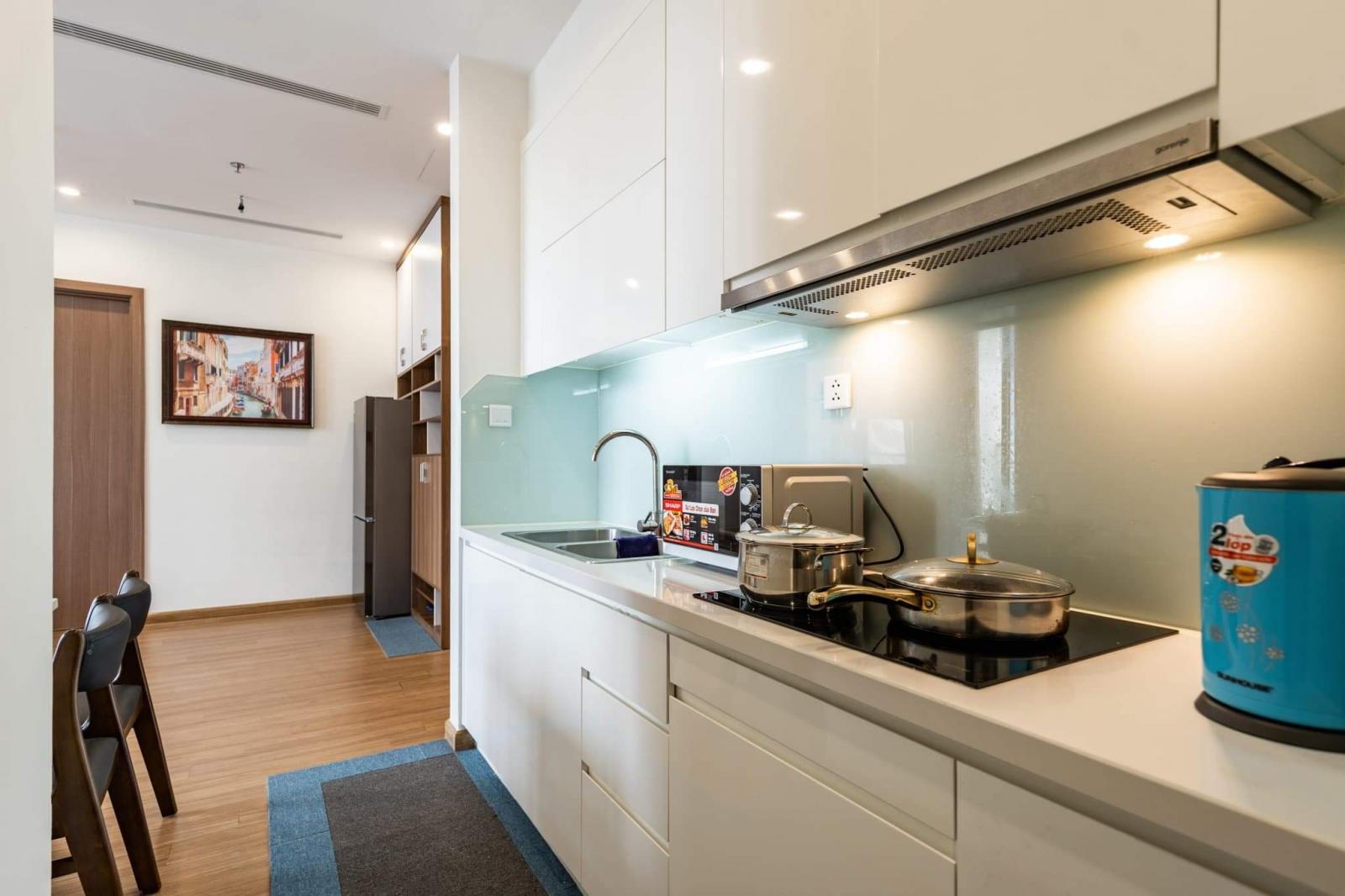 Cho thuê chung cư N01 T2 Ngoại Giao Đoàn, 135 m2, 3Pn, full nội thất cao cấp, 17 tr/th