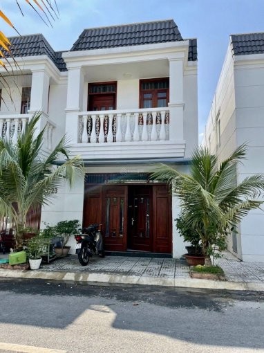 Cho thuê căn nhà 2 tầng mới đẹp tại Đông Hòa, Dĩ An giá 10tr/th