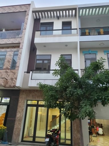 Cho thuê nhà riêng mới xây gần KCX Linh Trung 2, giá 15tr/tháng