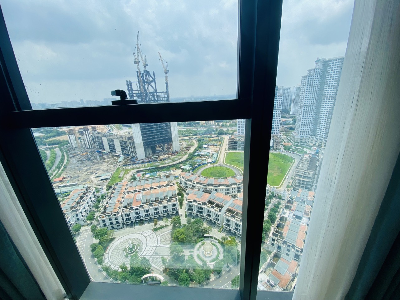 Cho thuê cc Sunshine City , Bắc Từ Liêm