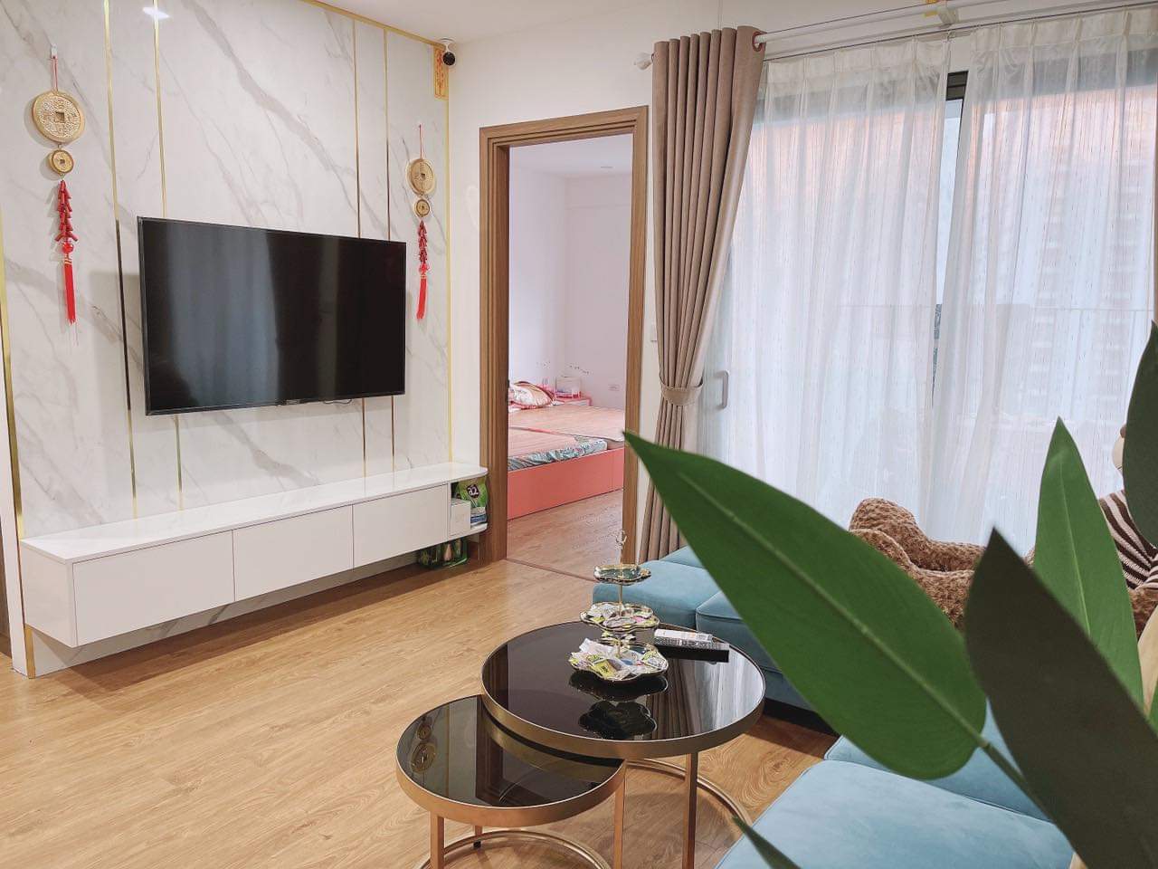 Cho thuê căn hộ 2PN 75m2 chung cư Amber Riverside Minh Khai thông với Times City đồ cơ bản