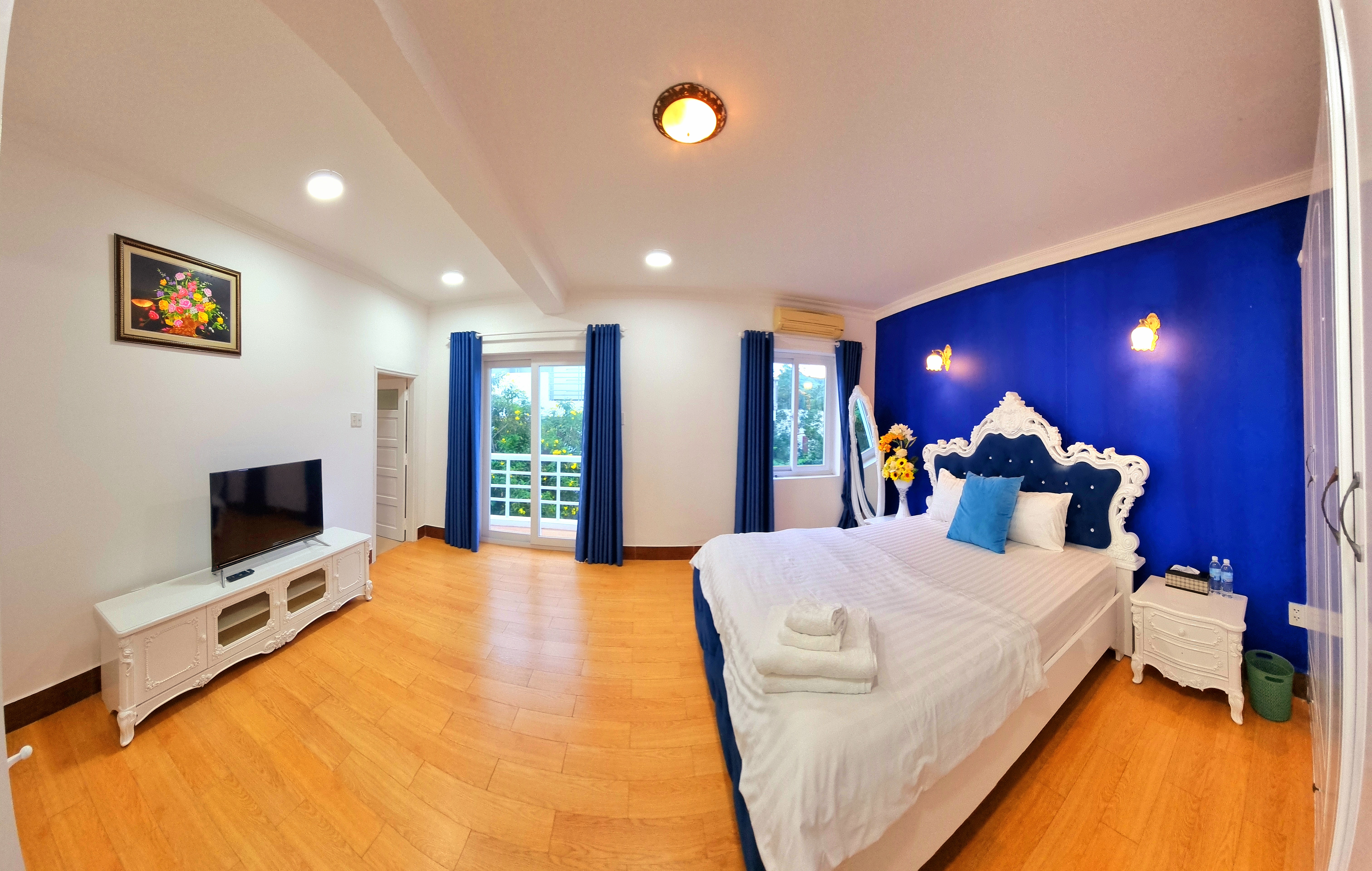 Bán biệt thự An Viên, Nha Trang 4 tầng 7 ngủ, 288m2 hướng Đông Nam, đường 21m, giá 33 tỷ