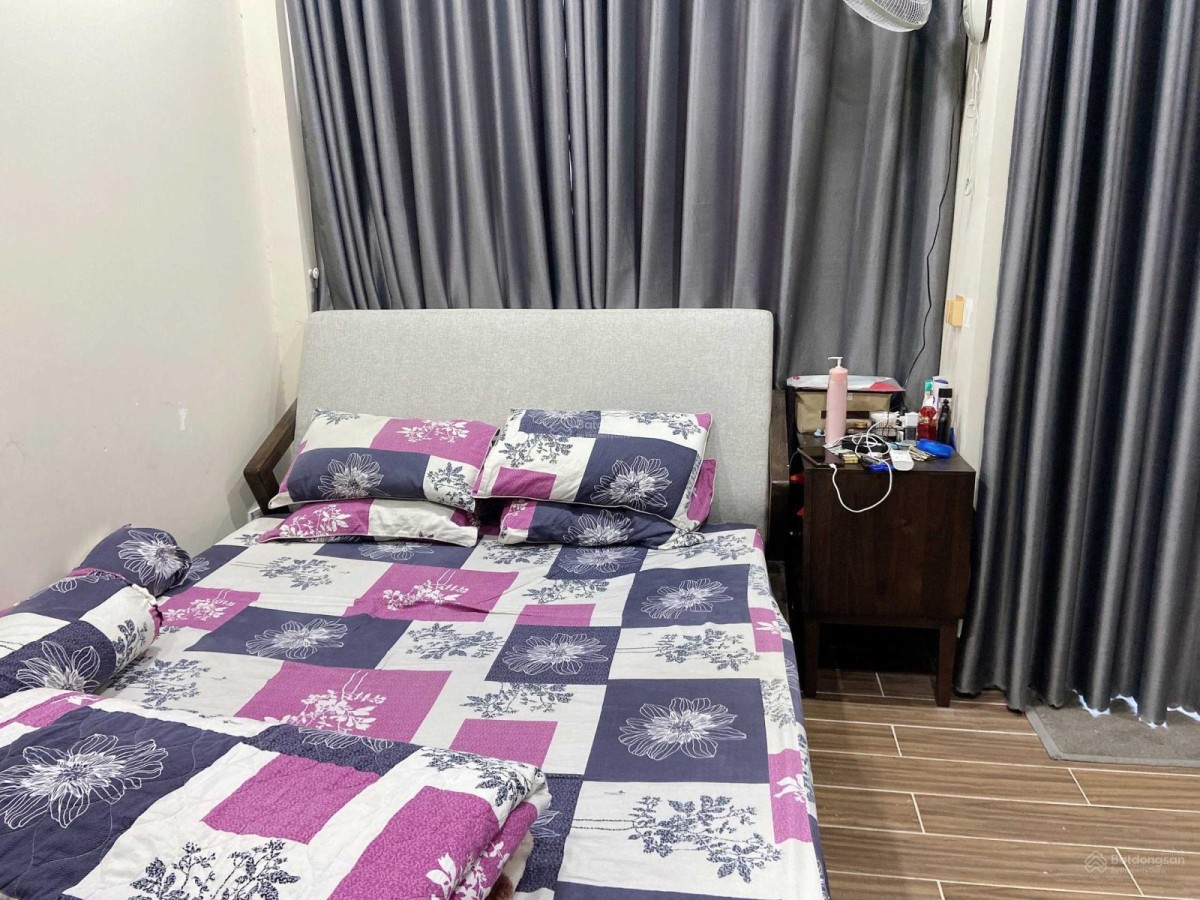 Cho thuê nhà thuộc dự án Oasis City giá chỉ 6tr/tháng