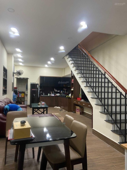 Cho thuê nhà thuộc dự án Oasis City giá chỉ 6tr/tháng