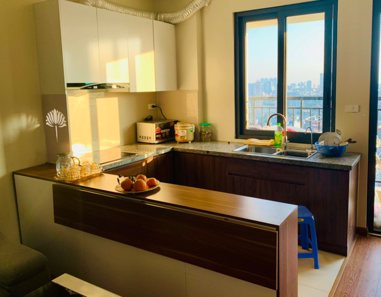 Cho thuê căn hộ chung cư Tân Hồng Hà Complex, 2 phòng ngủ 70m2 đồ cơ bản