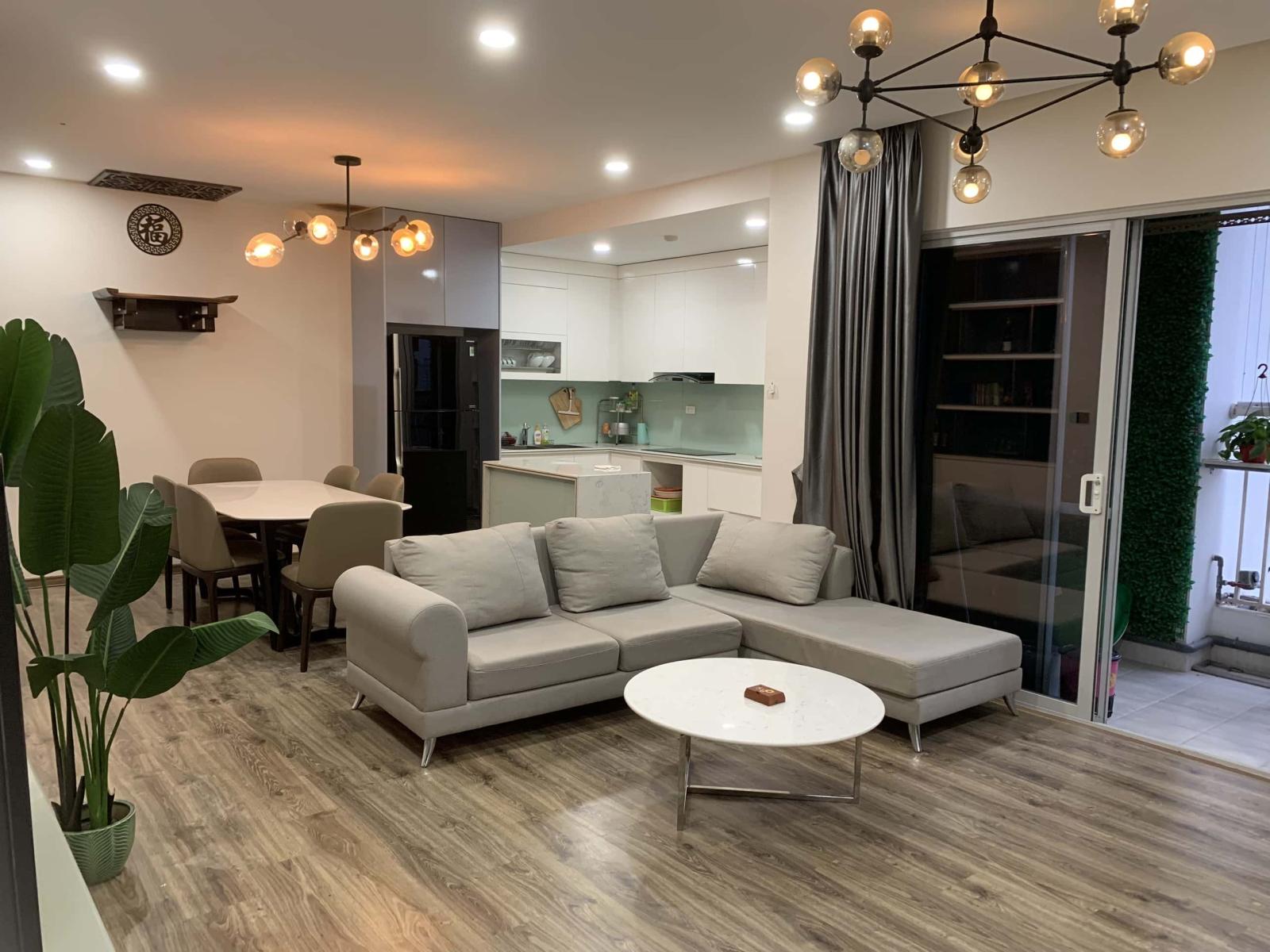 Cho thuê chung cư Intracom 1 Trung Văn, 3 ngủ 117m2 full đồ 12 triệu.