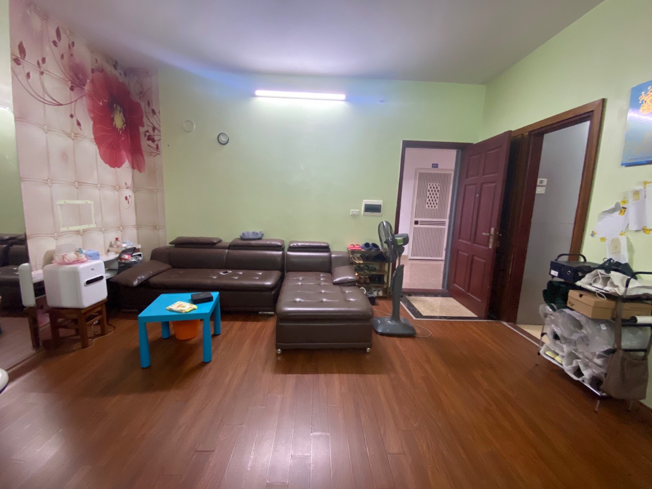 Cho thuê căn hộ 57 Vũ Trọng Phụng, 87m2, 2 ngủ, 2vs