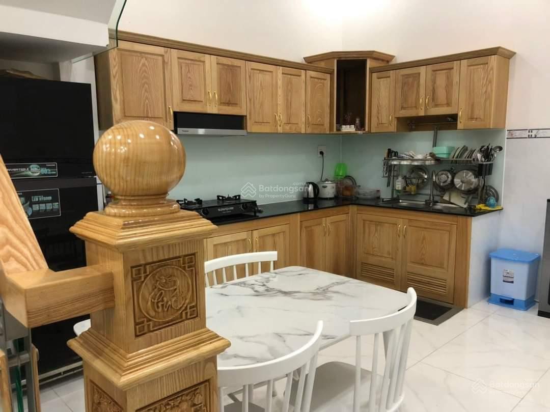 Bán gấp nhà lầu trệt đường Nguyễn Công Hoan, Phường Đông Hòa, TP. Dĩ An. Cách sân vận động Dĩ An 500m