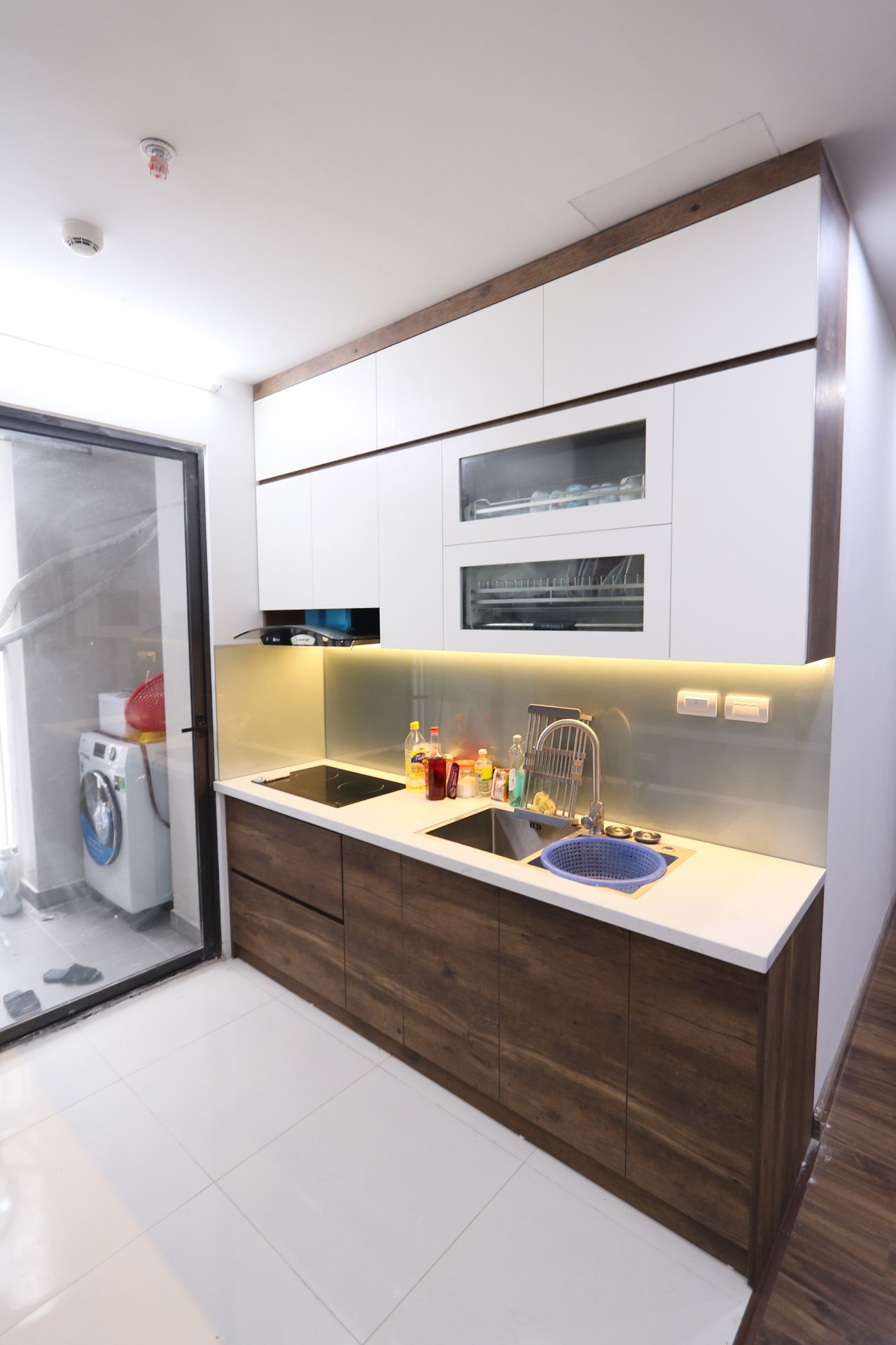 Cho thuê căn hộ 3pn chung cư Việt Đức Complex đủ đồ