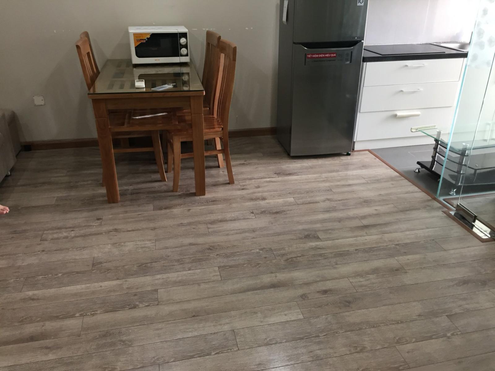 Cho thuê căn hộ Star City Lê Văn Lương gấp, 110m2, 2 phòng ngủ, 2 wc giá 14 triệu/ tháng
