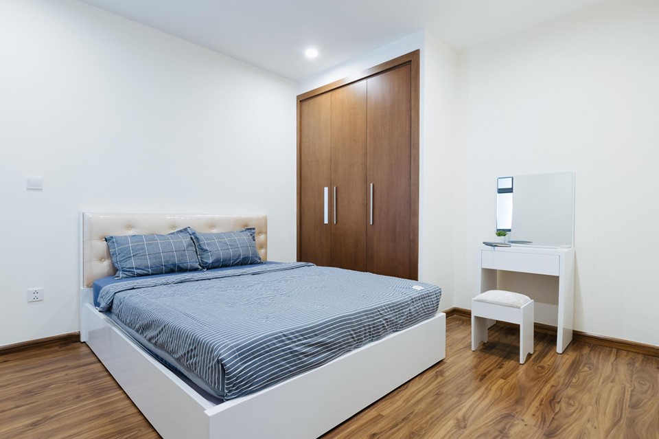 Cho thuê căn hộ chung cư Golden Palm Lê Văn Lương nhà siêu thoáng , nội thất còn như mới