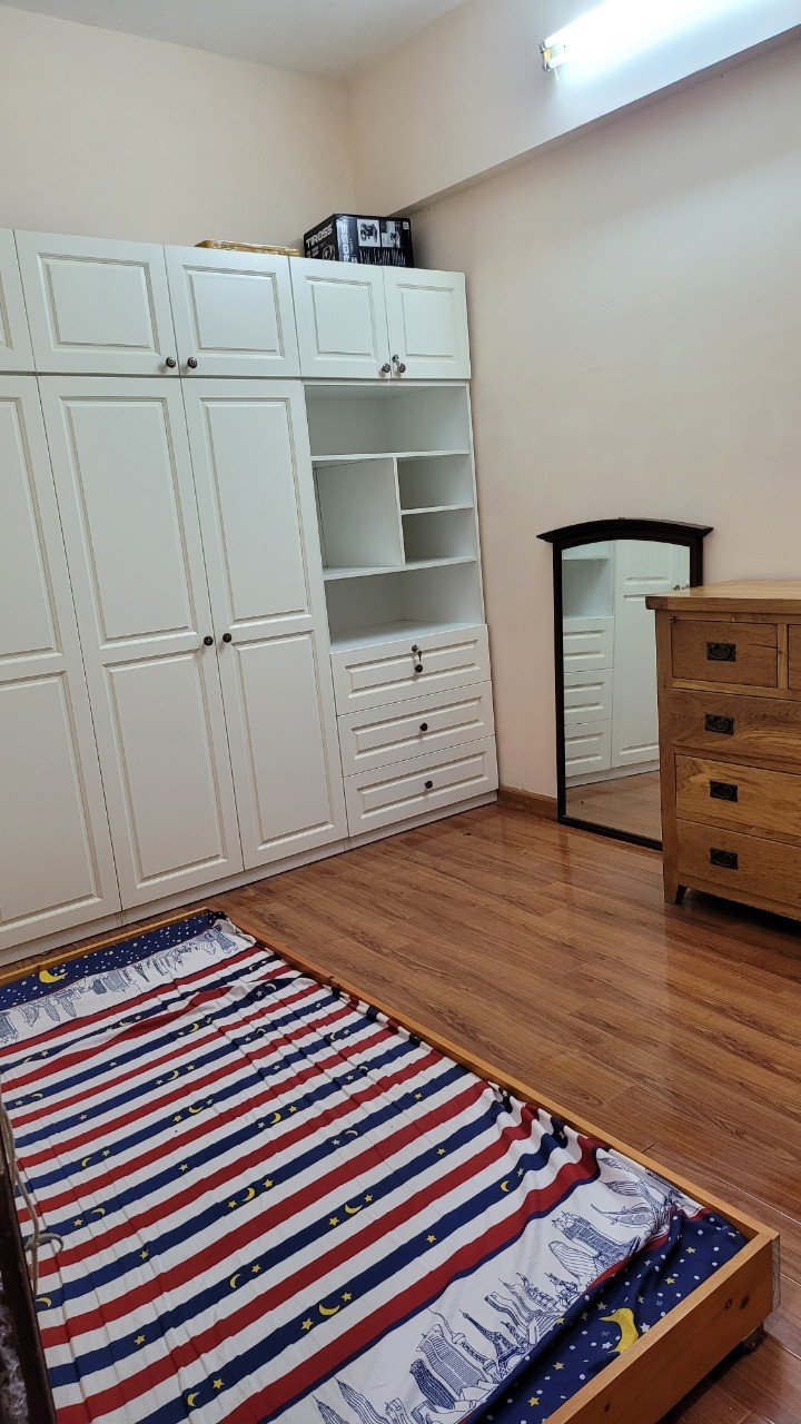 Cho thuê gấp căn hộ 183 Hoàng Văn Thái 65m2, 2 ngủ, 1vs full 10tr vào luôn
