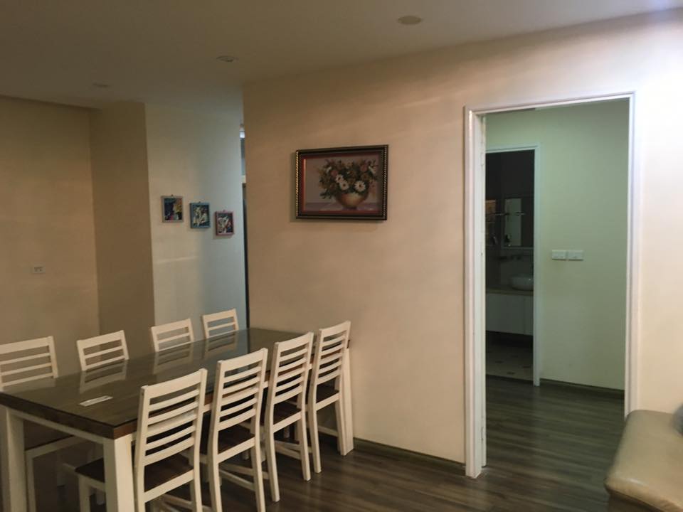 Cho thuê căn hộ tại Golden Palace Mễ Trì, tầng cao tháp A điện tích 128m2 full nội thất nhà đẹp