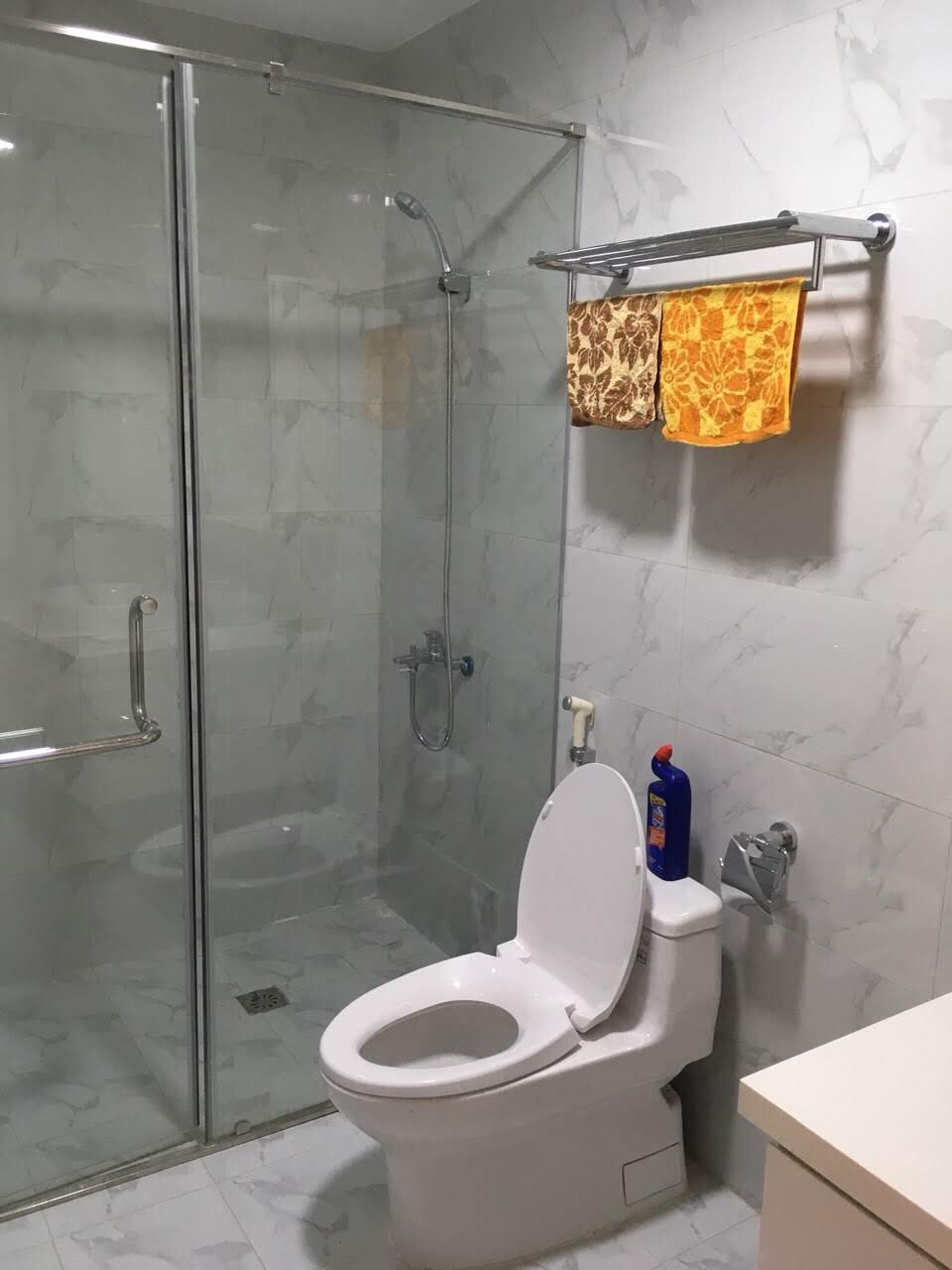 Cho thuê căn hộ chung cư tại Star City Lê Văn Lương, căn hộ thiết kế 2 phòng ngủ, đã trang bị đầy đủ nội thất đẹp và sang trọng