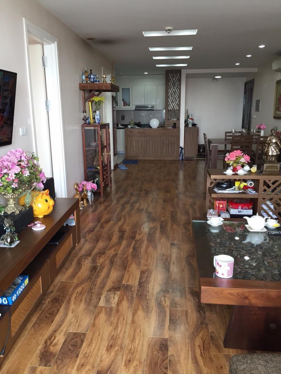 Cho thuê căn hộ chung cư Chelsea Park Trung Kính 2PN 98m2 full nội thất đẹp nhà siêu thoáng và đẹp
