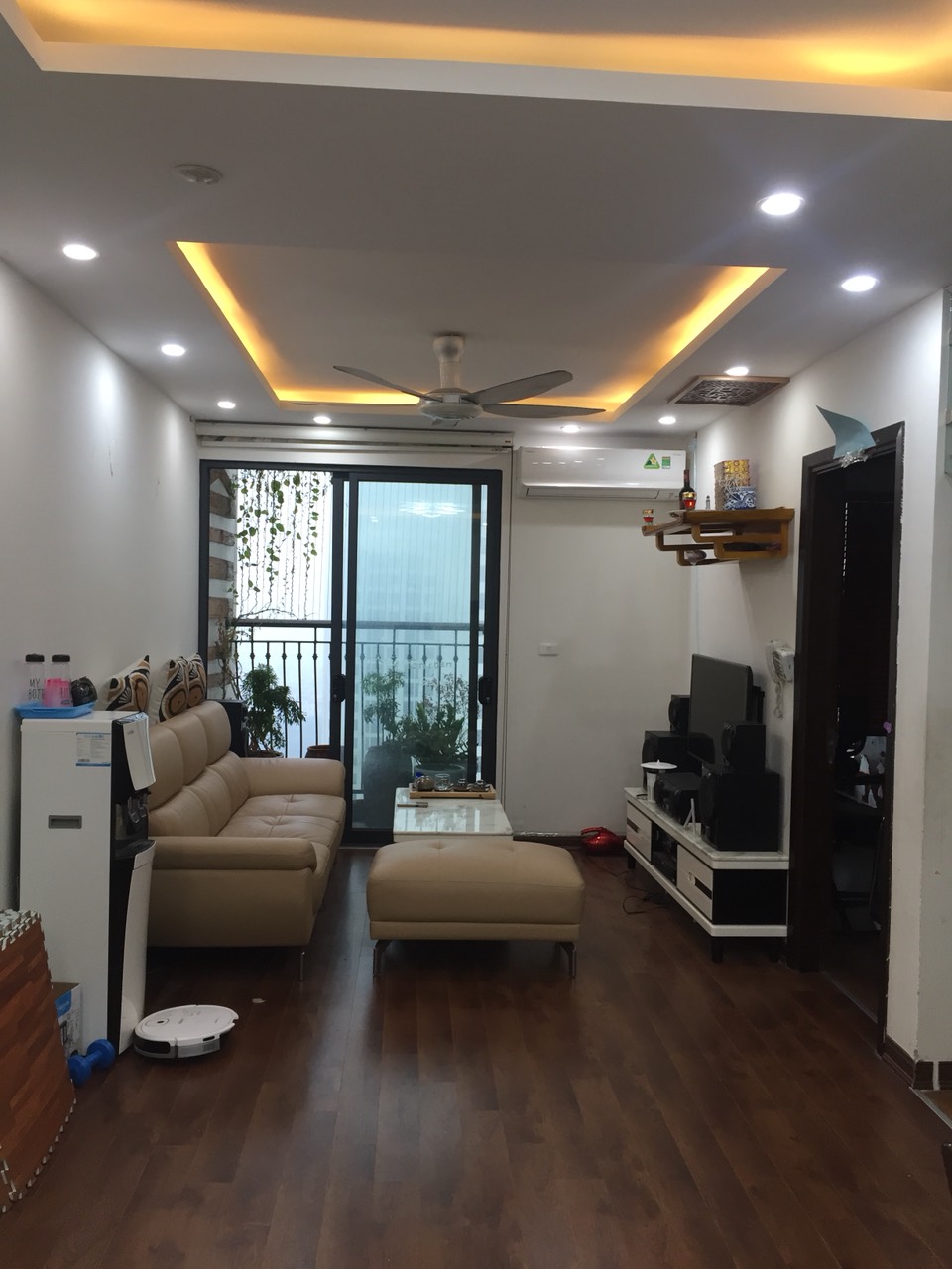 Chính chủ cho thuê căn hộ chung cư CT36 Xuân La – ngõ 28 Xuân La.