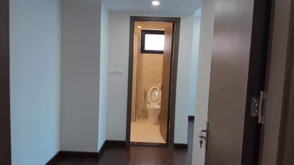 Cho thuê chung cư Bea Sky Nguyễn Xiển, 2 ngủ 65m2 đồ cơ bản 10 triệu.