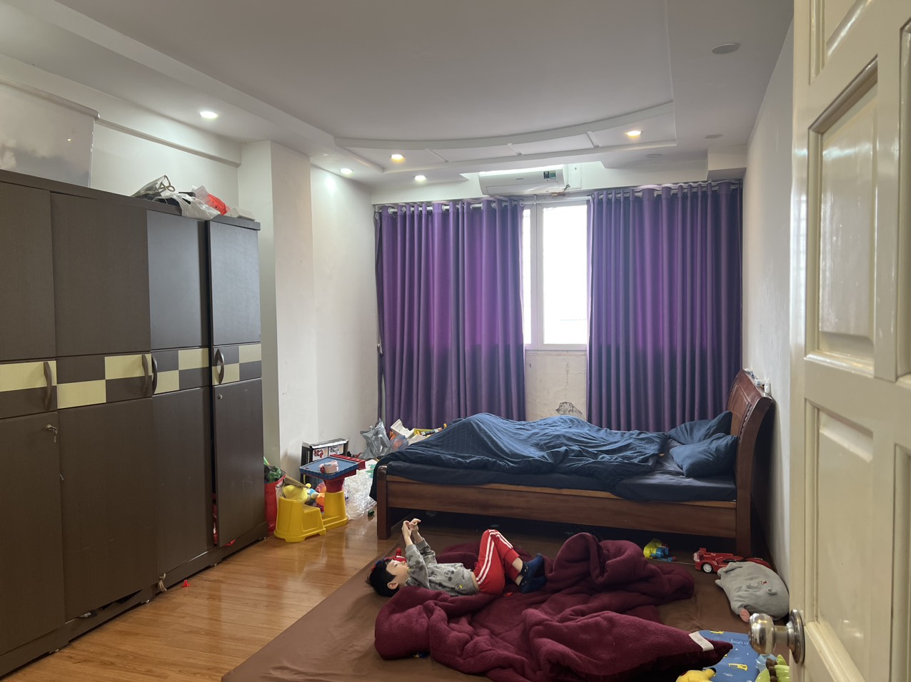 Cho thuê căn hộ Hà Thành Plaza 102 Thái Thịnh 110m, 2 ngủ, 2vs full 13tr nét vào luôn