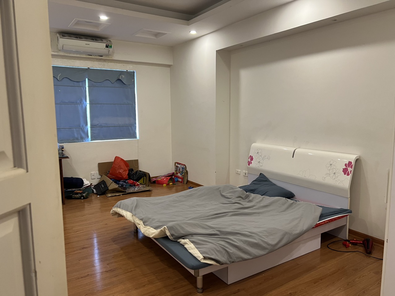 Cho thuê căn hộ Hà Thành Plaza 102 Thái Thịnh 110m, 2 ngủ, 2vs full 13tr nét vào luôn