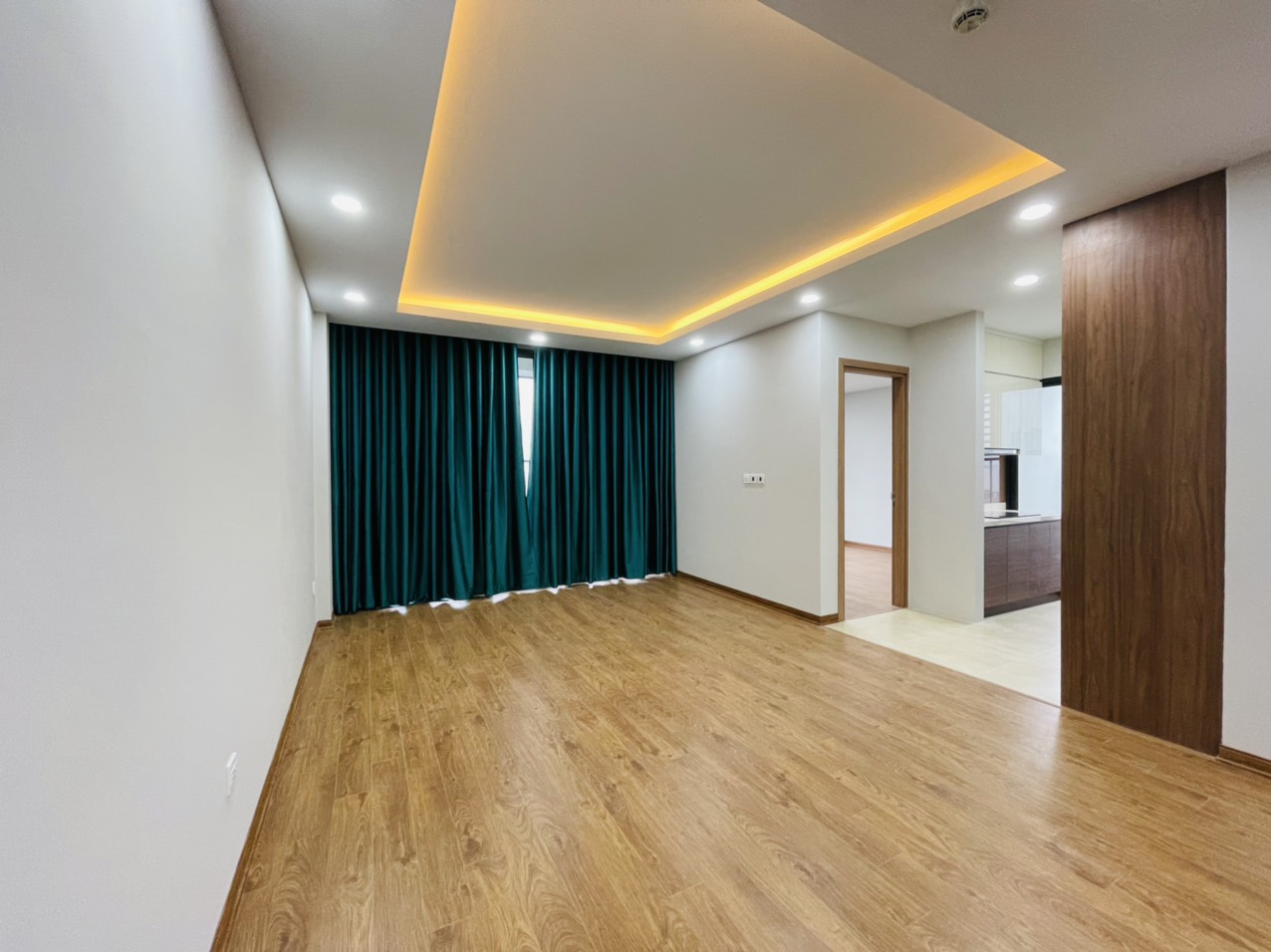 Cho thuê căn hộ The Park Home Thành Thái 134m, 4 ngủ, 3vs đồ cơ bản giá 21tr nhận nhà ngay