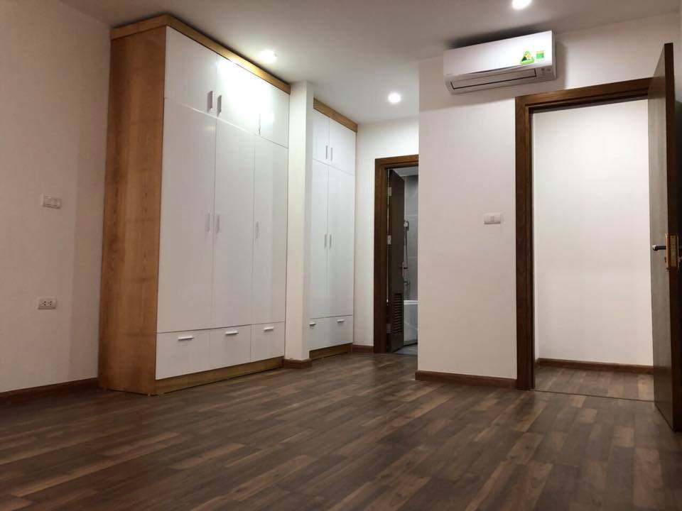 Cho thuê chung cư Golden West Lê Văn Thiêm, 2 ngủ 75m2 đồ cơ bản 12.5 triệu đang trống vào luôn
