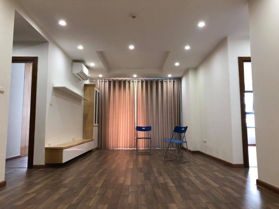 Cho thuê chung cư Golden West Lê Văn Thiêm, 2 ngủ 75m2 đồ cơ bản 12.5 triệu đang trống vào luôn