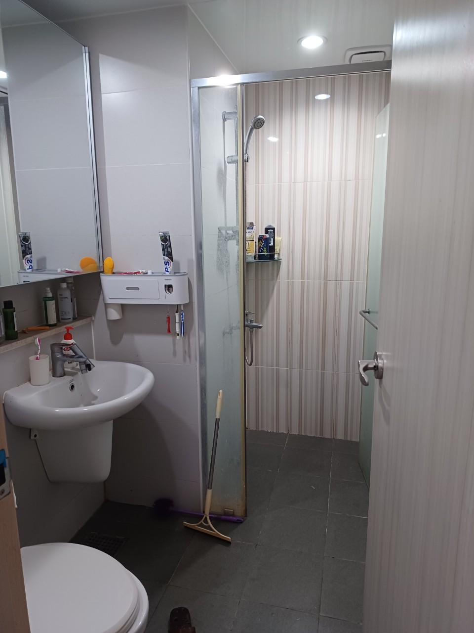 Cho thuê căn hộ chung cư Tháp Doanh Nhân, Hà Đông căn 60m 2PN