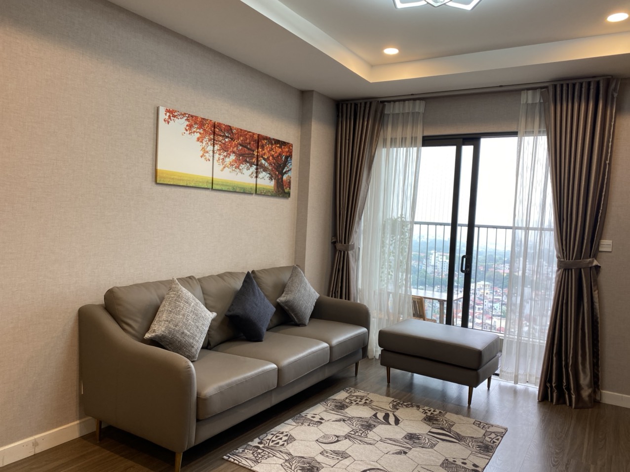 Cho thuê căn hộ chung cư Kosmo Tây Hồ 02pn full nội thất giá 15tr/th