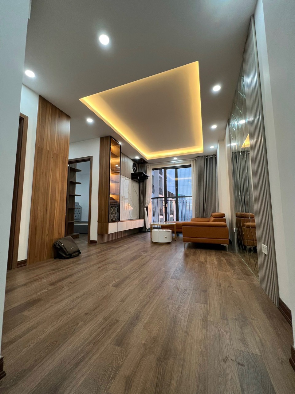 Cho thuê căn hộ chung cư Amber Riverside 622 Minh Khai, 2PN full đồ 13tr