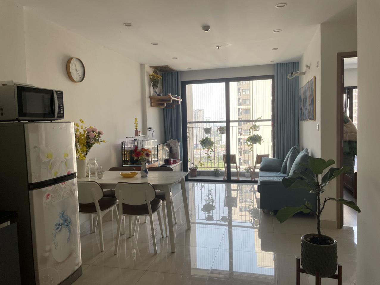 Cho thuê căn 2PN Full đồ đẹp tại Vinhome Smart City