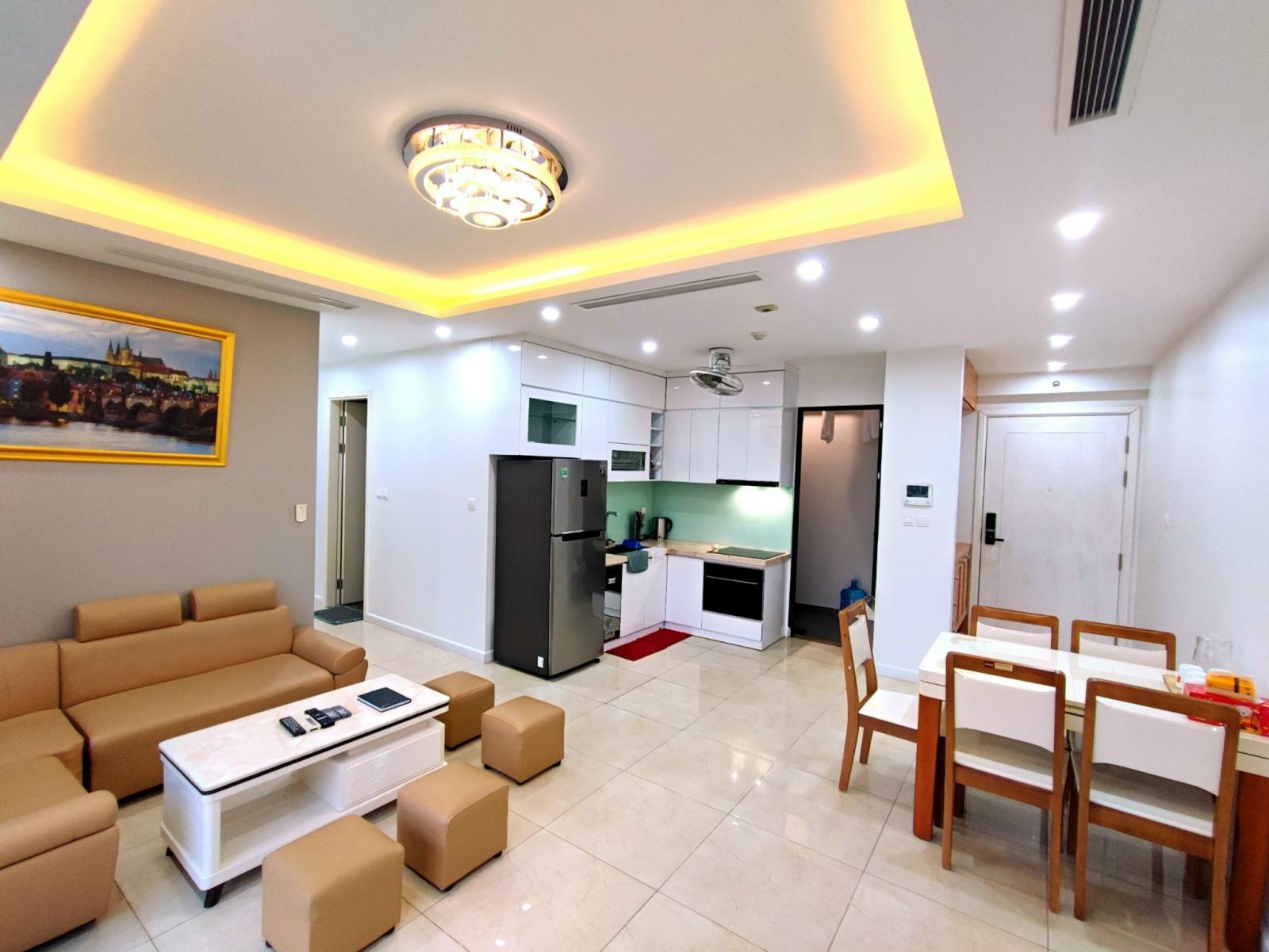 Cho thuê chung cư tại Star City, Lê Văn Lương 127m2, 3 phòng ngủ trang bị đầy đủ tiện nghi