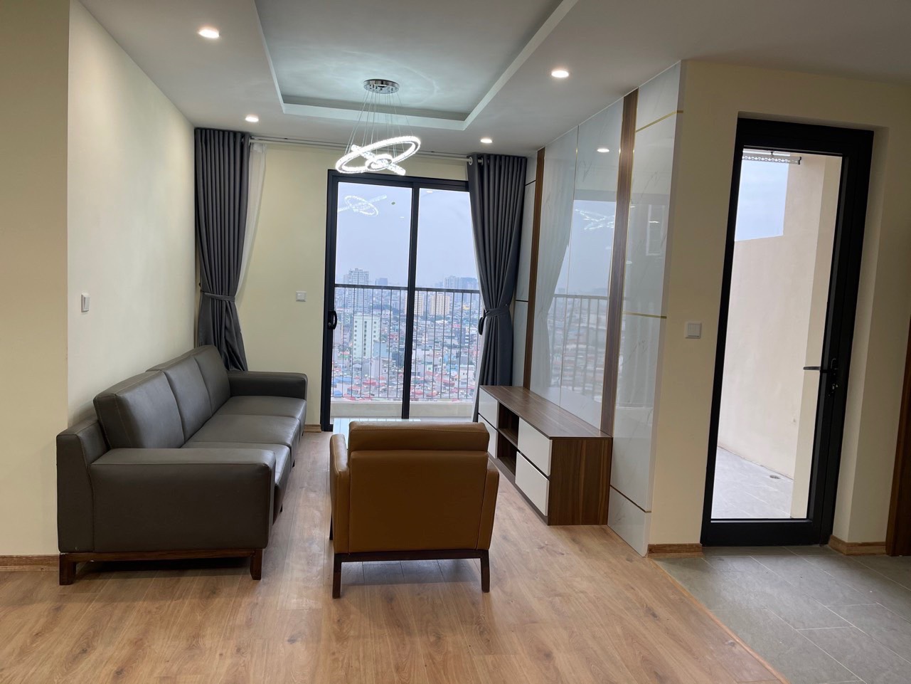 Cho thuê chung cư PCC1 Triều Khúc, 2 ngủ 76m2 full đồ 9.5 triệu