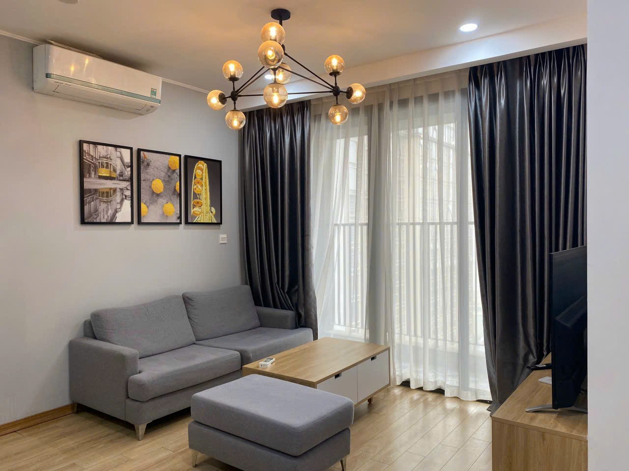 Cho thuê căn hộ Bonanza 23 Duy Tân 75m, 2 ngủ, 2vs full 14tr vào luôn