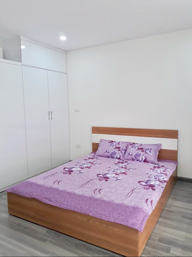 Cho thuê căn hộ chung cư Thống Nhất Complex,  phòng ngủ 88m2, ban công Đông Nam