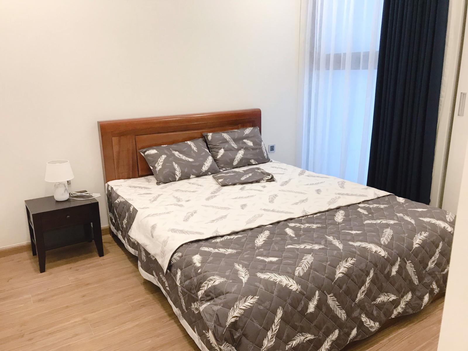 Cho thuê căn hộ chung cư Vinhomes Liễu Giai, 80m2, 2PN, đầy đủ nội thất cực đẹp, giá chỉ 26tr/tháng
