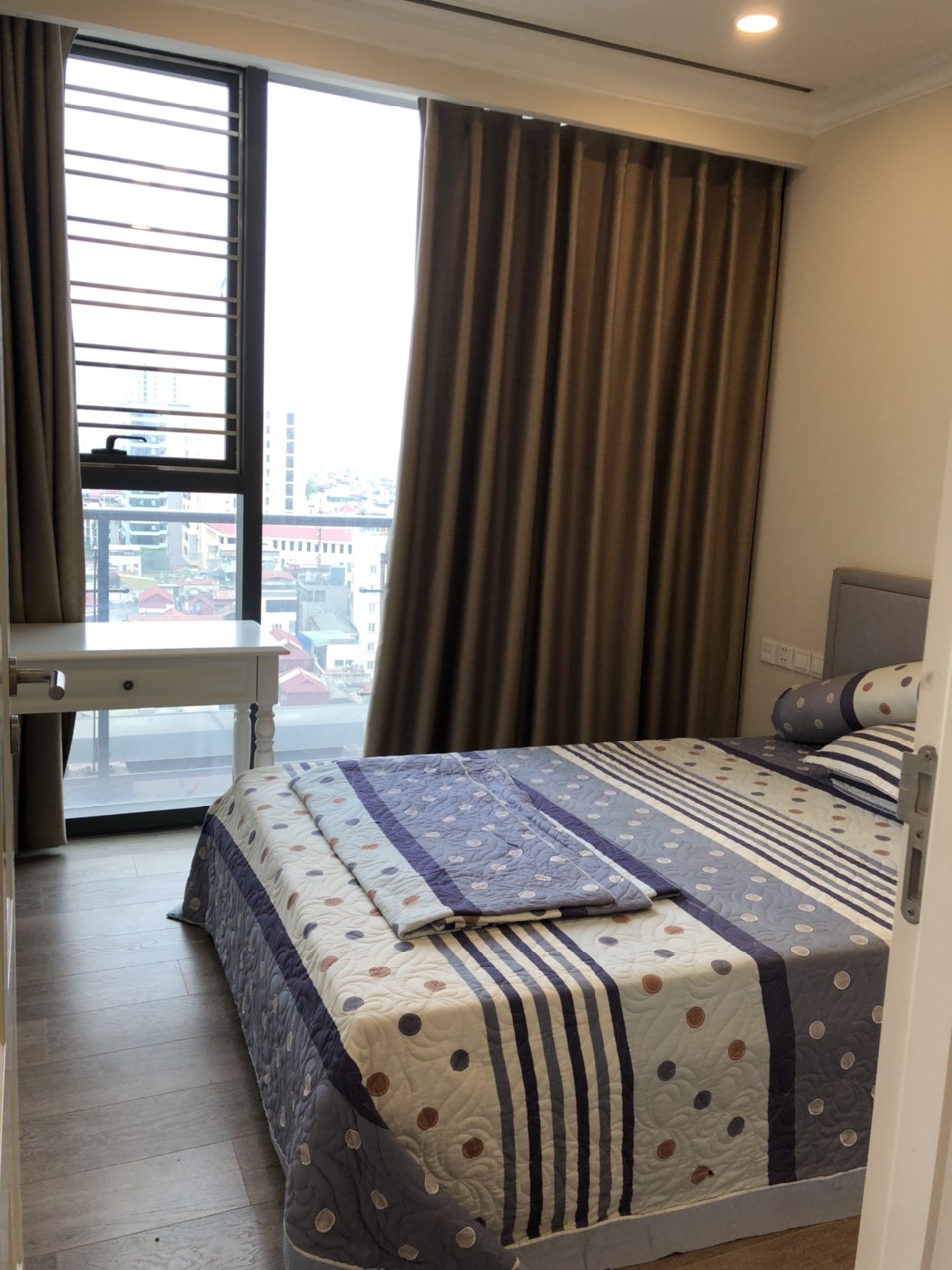 Cho thuê căn hộ The Artemis Lê Trọng Tấn 102m, 3 ngủ, 2vs giá 18.5tr bàn giao nhà ngay