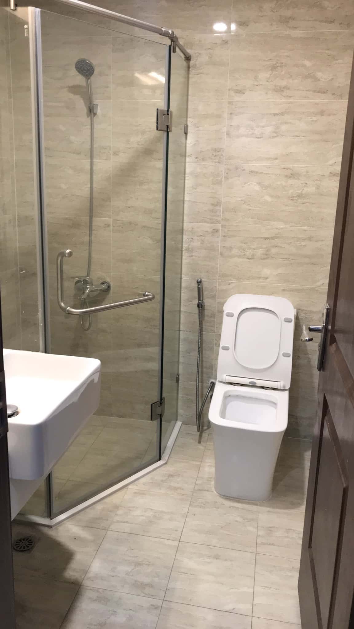 Cho thuê chung cư Roman Plaza Tố Hữu, 4 ngủ 136m2