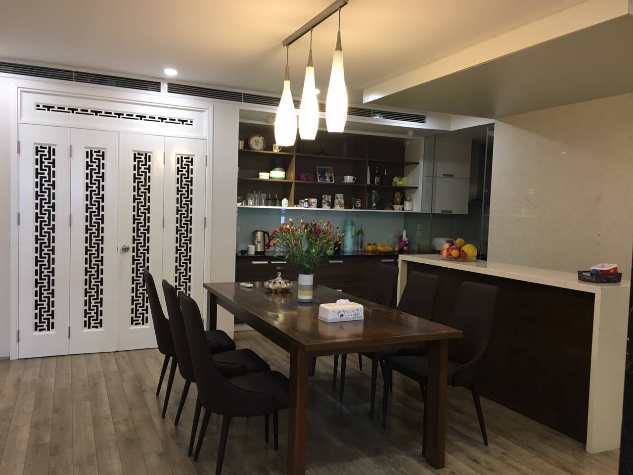 Cho thuê căn chung cư Mandarin Garden, 168m2 3PN thiết kế đẹp, đầy đủ nội thất siêu đẹp (ảnh thực tế)