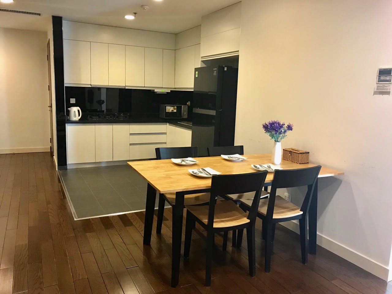 Cho thuê căn hộ cao cấp The Lancaster - 20 Núi Trúc, 143m2 3PN full nội thất cao cấp giá tốt