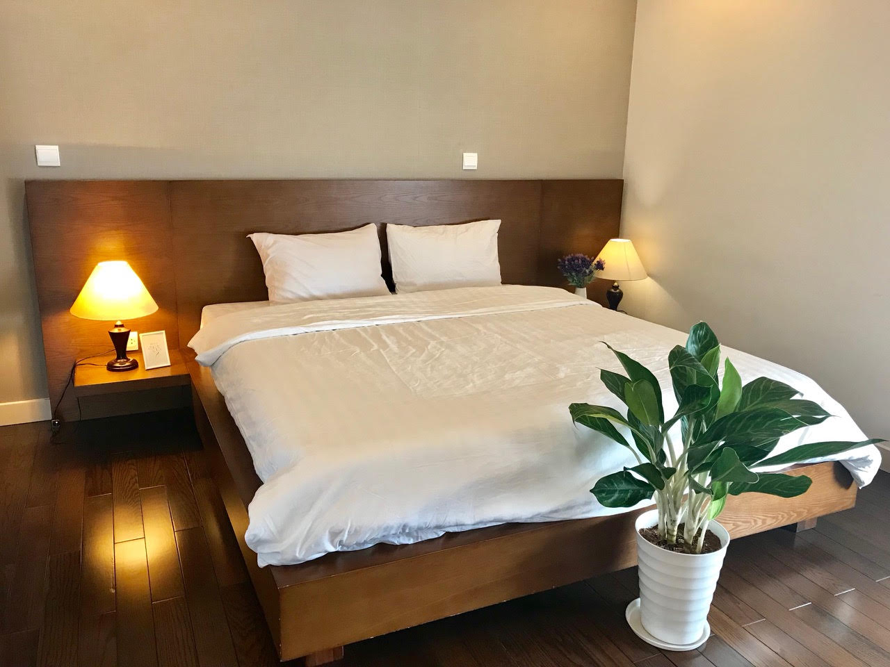 Cho thuê căn hộ cao cấp The Lancaster - 20 Núi Trúc, 143m2 3PN full nội thất cao cấp giá tốt