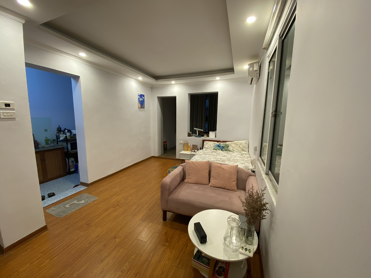 Cần cho thuê căn hộ 3PN, full nội thất, giá chỉ từ 10tr/tháng